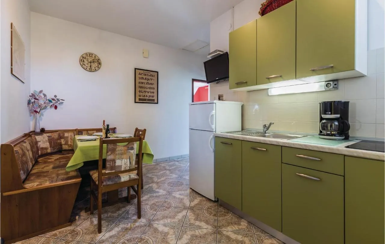 Lovely Apartment In Novigrad With Wifi  Novigrad (Istria)